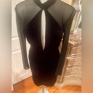 Charlotte Russe Women’s/Juniors Black Velvet Sparkly Fitted Open Back Dress SZ S